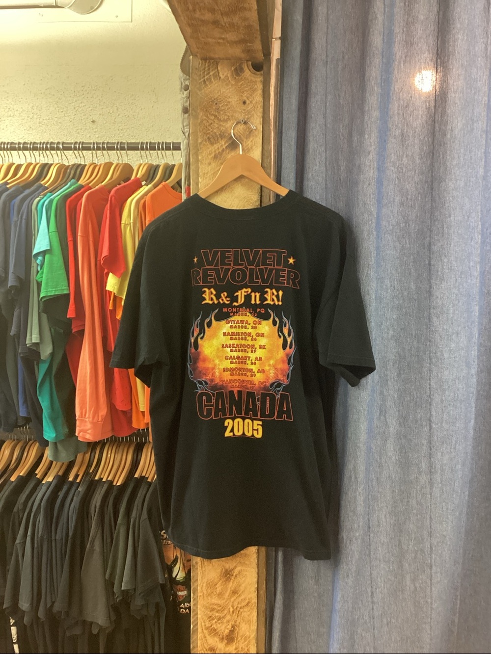 Vintage 2005 Velvet Revolver R & F’n R T-Shirt - Picture 2 of 2
